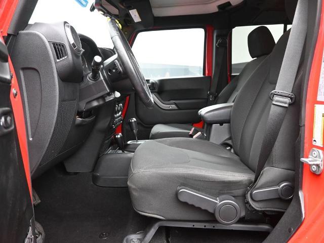 2018 Jeep Wrangler JK Unlimited Vehicle Photo in Cedar Rapids, IA 52402