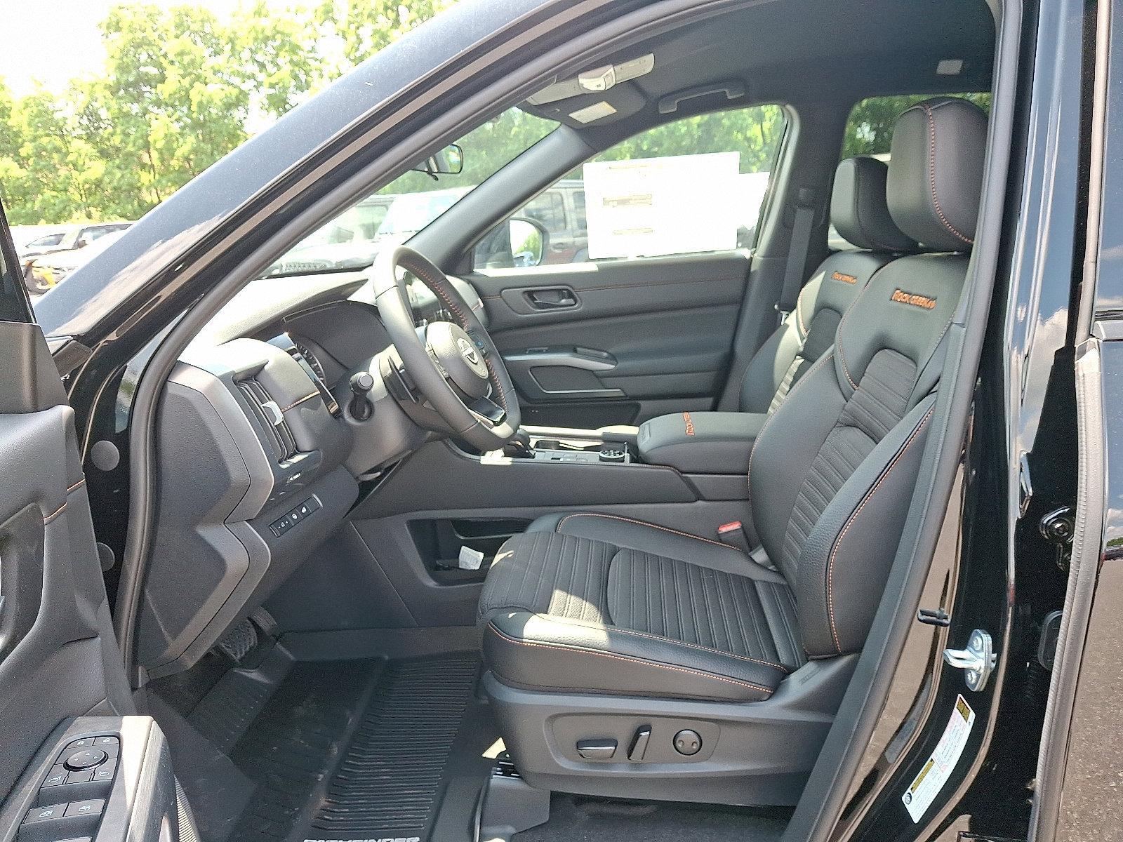 2025 Nissan Pathfinder Vehicle Photo in Mechanicsburg, PA 17050-2306