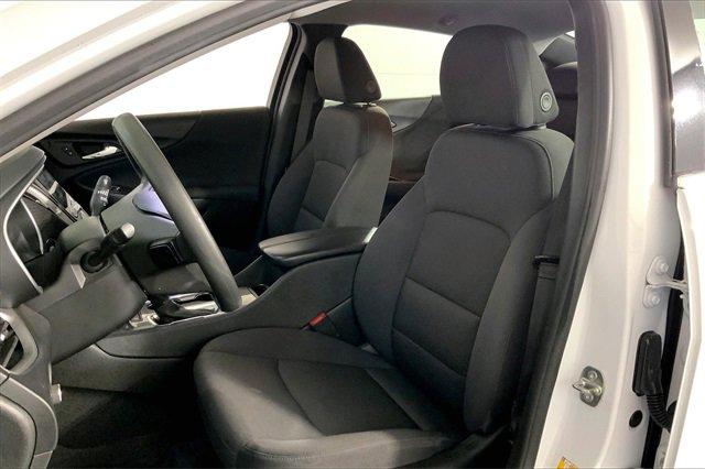 2023 Chevrolet Malibu Vehicle Photo in KANSAS CITY, MO 64114-4502