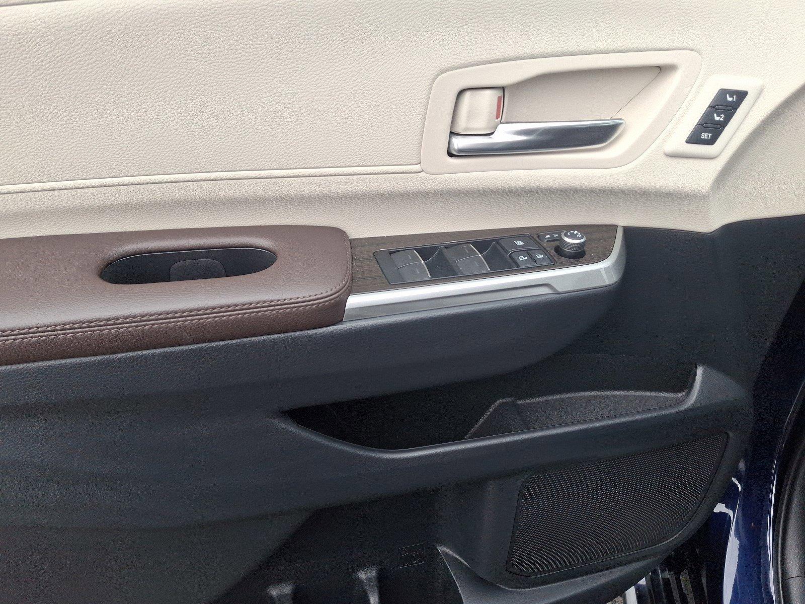 2021 Toyota Sienna Vehicle Photo in Harrisburg, PA 17111