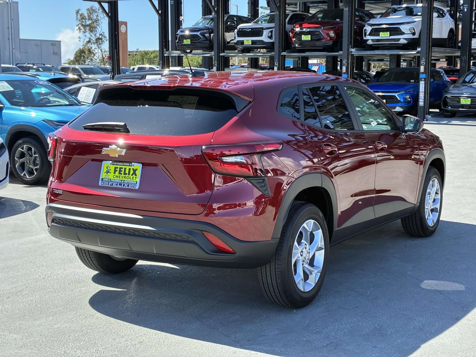 2025 Chevrolet Trax Vehicle Photo in LOS ANGELES, CA 90007-3794