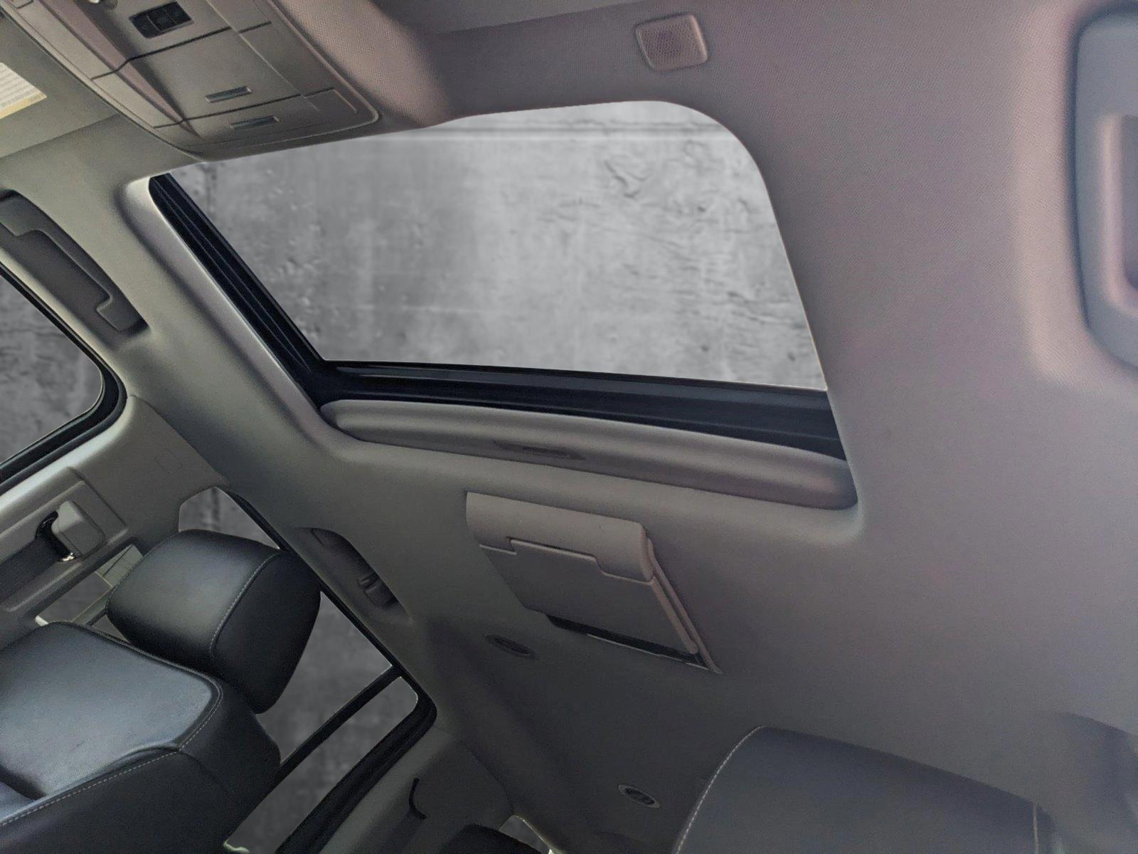 2019 GMC Yukon XL Vehicle Photo in HOUSTON, TX 77034-5009