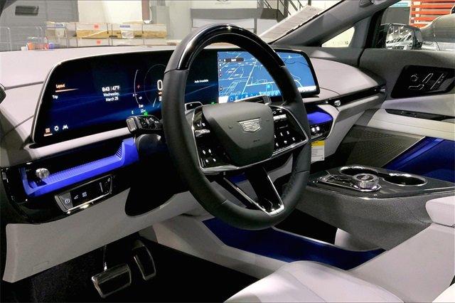 2025 Cadillac OPTIQ Vehicle Photo in KANSAS CITY, MO 64114-4545