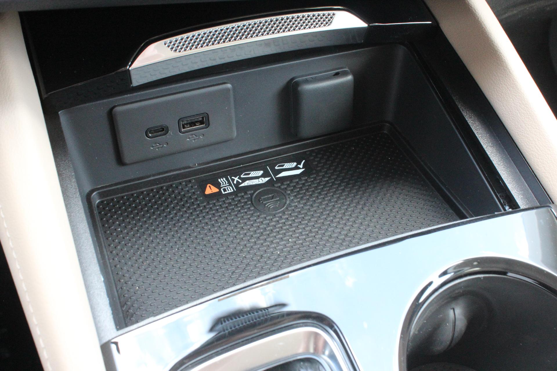 2025 Buick Envision Vehicle Photo in AURORA, CO 80012-4011