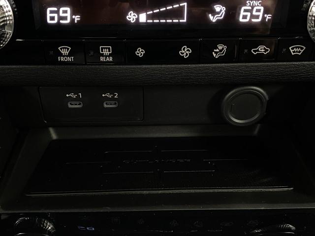 2025 Mitsubishi Outlander Vehicle Photo in Appleton, WI 54913