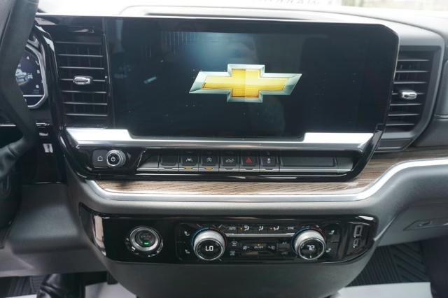 2022 Chevrolet Silverado 1500 Vehicle Photo in FAIRMONT, WV 26554-2318