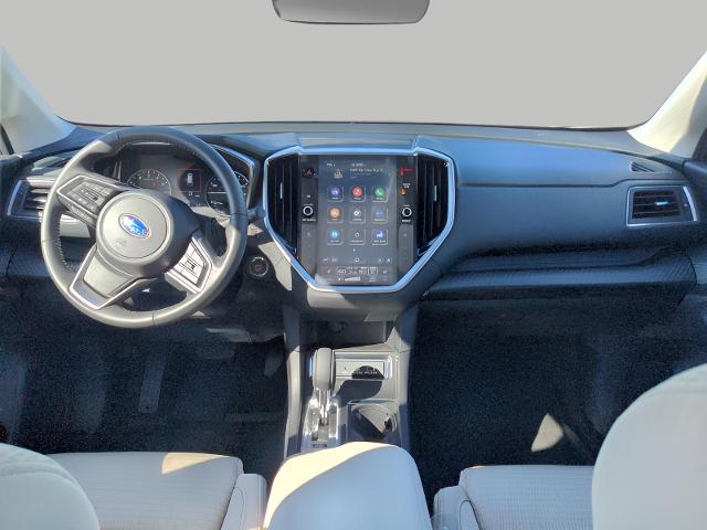 2025 Subaru Ascent Vehicle Photo in Green Bay, WI 54304