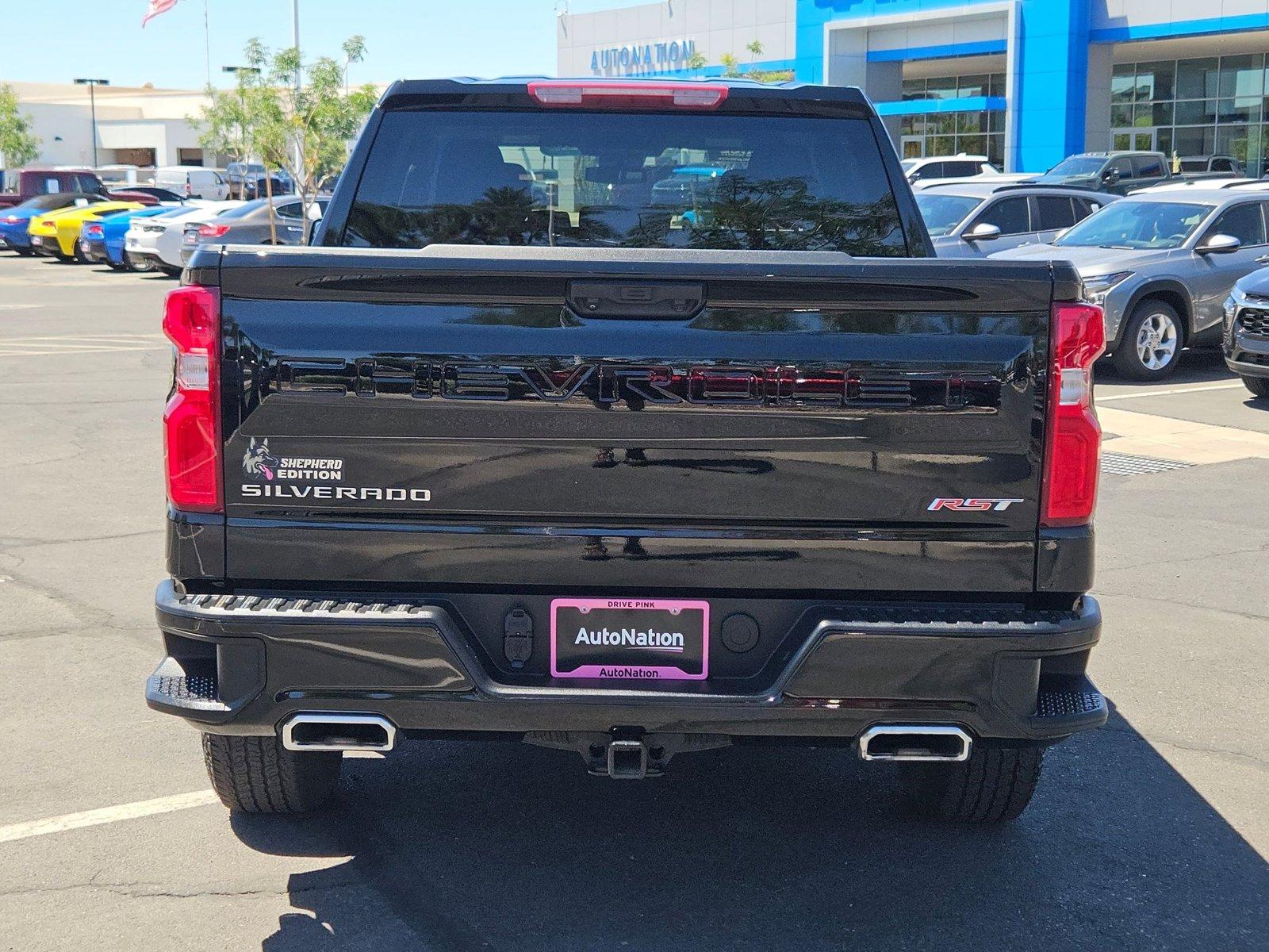2022 Chevrolet Silverado 1500 Vehicle Photo in GILBERT, AZ 85297-0446