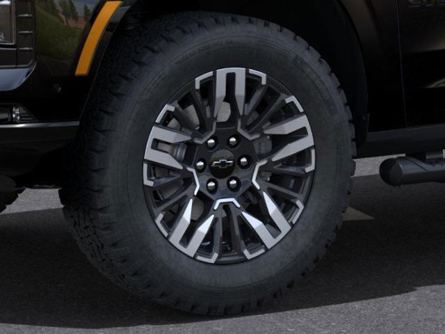 2025 Chevrolet Suburban Vehicle Photo in Roslyn, NY 11576