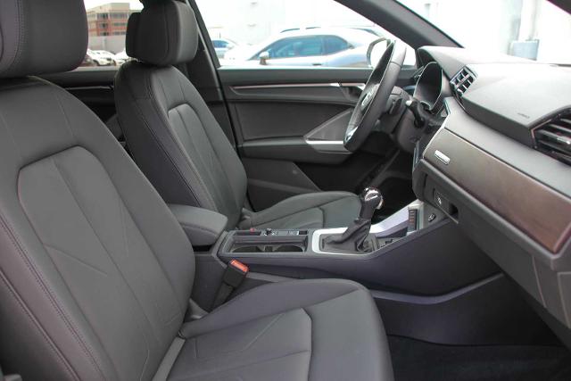 2024 Audi Q3 Vehicle Photo in SUGAR LAND, TX 77478