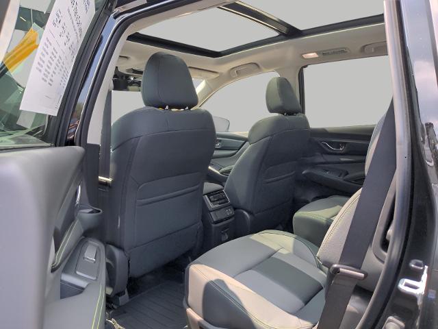 2025 Subaru Ascent Vehicle Photo in Green Bay, WI 54304