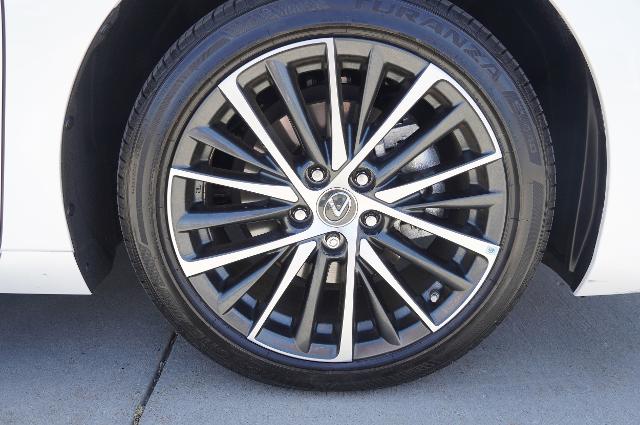 2024 Lexus ES 350 Vehicle Photo in Riverdale, UT 84405