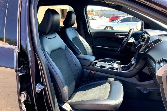 2024 Ford Edge Vehicle Photo in Kansas City, MO 64114