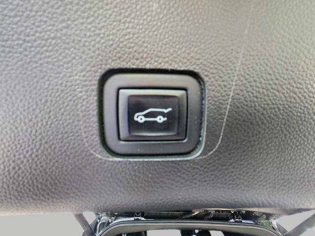 2023 Chevrolet Traverse Vehicle Photo in MADISON, WI 53713-3220