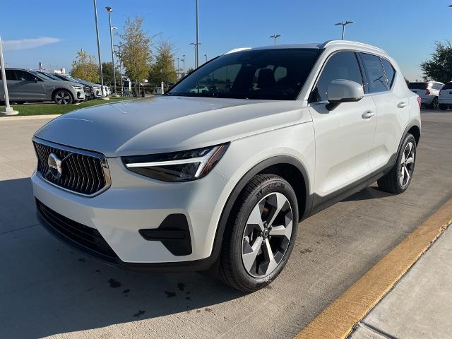2025 Volvo XC40 Vehicle Photo in Grapevine, TX 76051