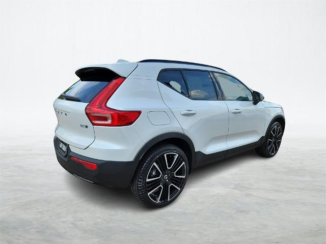 2024 Volvo XC40 Vehicle Photo in Houston, TX 77007