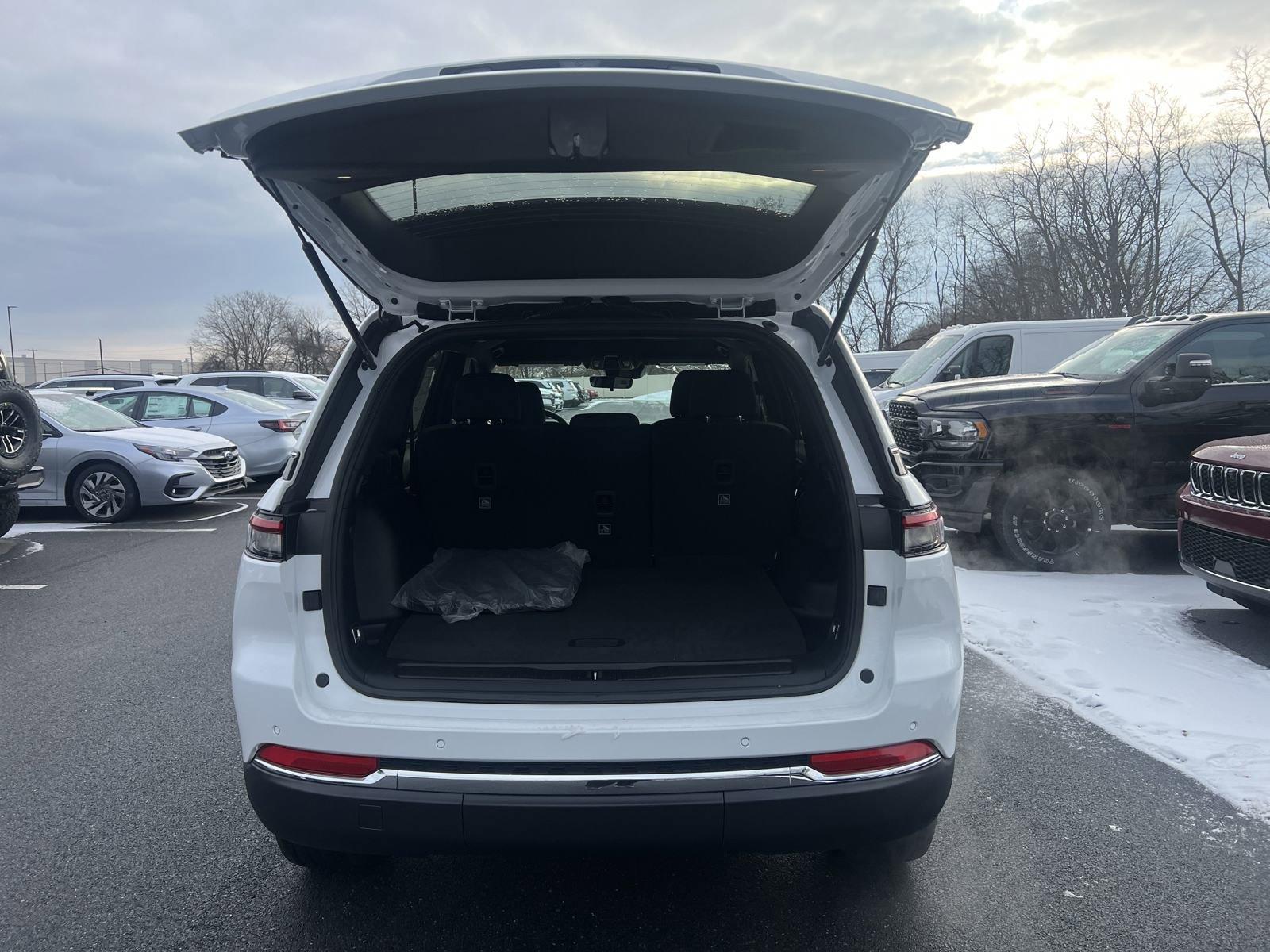 2025 Jeep Grand Cherokee Vehicle Photo in Mechanicsburg, PA 17050-1707