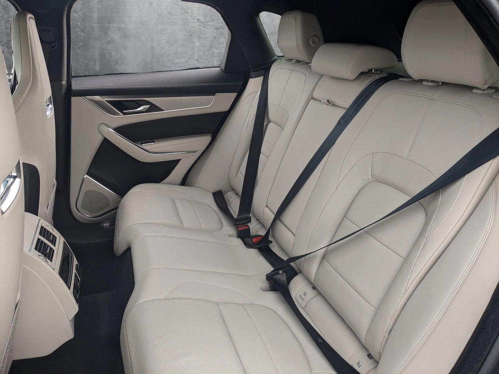 2024 Jaguar F-PACE Vehicle Photo in Cockeysville, MD 21030