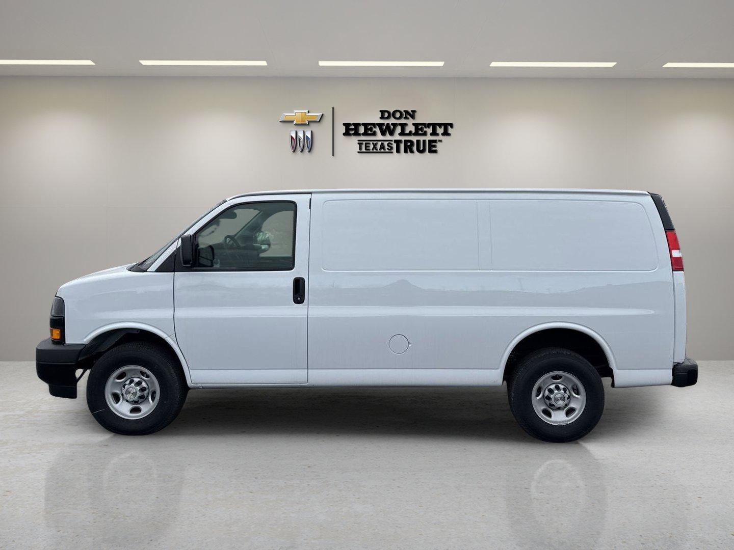 2024 Chevrolet Express Cargo 2500 Vehicle Photo in GEORGETOWN, TX 78626-7508