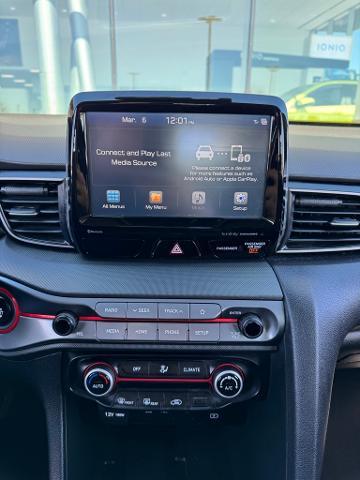 2019 Hyundai VELOSTER Vehicle Photo in Peoria, IL 61615