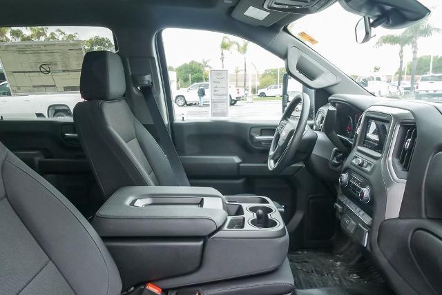 2025 Chevrolet Silverado 3500 HD CC Vehicle Photo in VENTURA, CA 93003-8585
