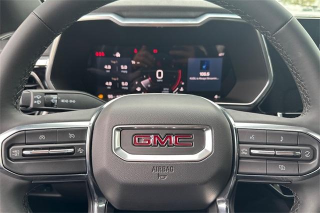 2025 GMC Canyon Vehicle Photo in ELK GROVE, CA 95757-8703
