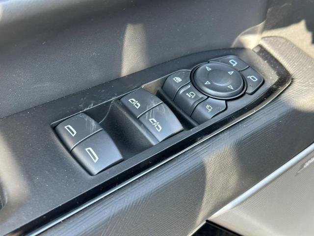 2025 GMC Sierra 2500 HD Vehicle Photo in COLUMBIA, MO 65203-3903