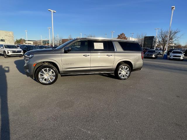 2022 Chevrolet Suburban Vehicle Photo in BENTONVILLE, AR 72712-4322