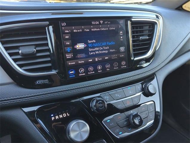 2019 Chrysler Pacifica Vehicle Photo in PASADENA, CA 91107-3803