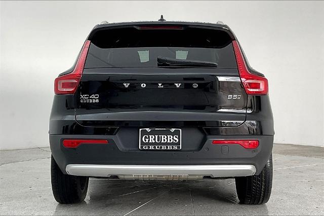 2024 Volvo XC40 Vehicle Photo in Grapevine, TX 76051
