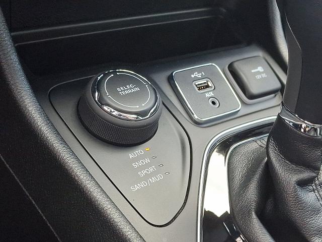 2019 Jeep Cherokee Vehicle Photo in TREVOSE, PA 19053-4984