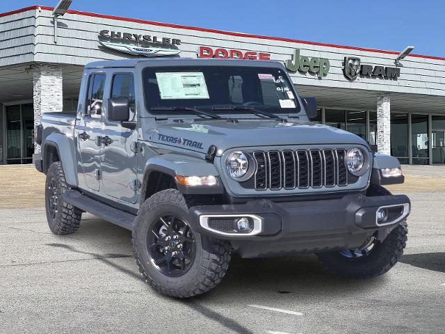 2025 Jeep Gladiator Vehicle Photo in Ennis, TX 75119-5114