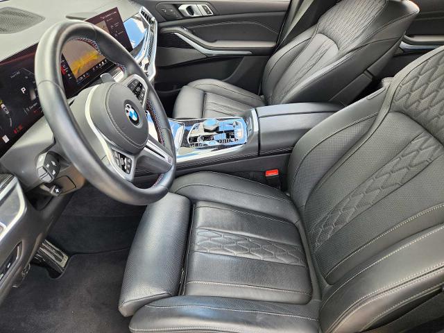 2025 BMW X7 M60i Vehicle Photo in PLANO, TX 75024