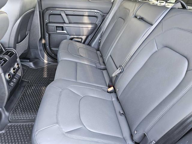 2025 Defender Vehicle Photo in AUSTIN, TX 78717