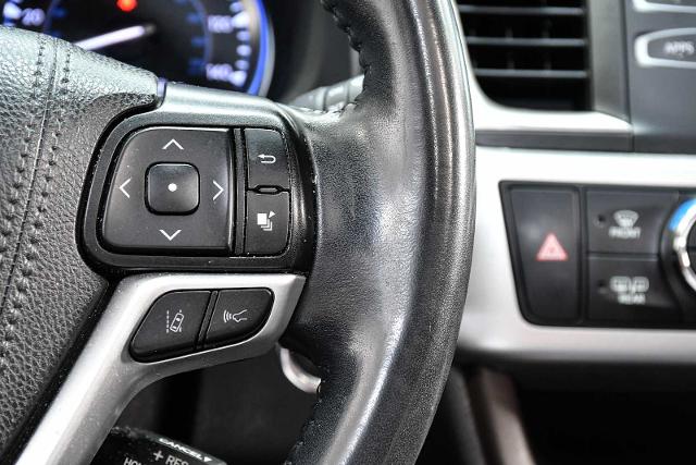 2019 Toyota Highlander Vehicle Photo in DALLAS, TX 75235