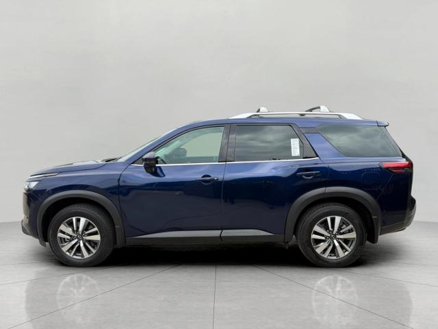 2024 Nissan Pathfinder Vehicle Photo in Appleton, WI 54914