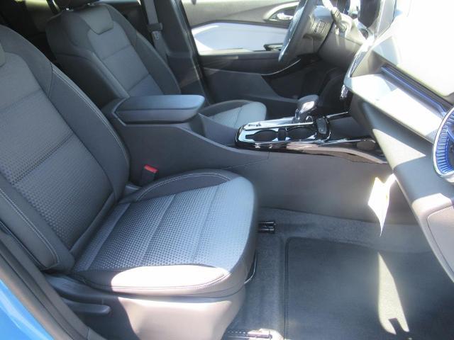 2025 Chevrolet Trax Vehicle Photo in LEESBURG, FL 34788-4022