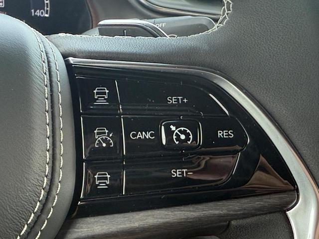 2024 Jeep Grand Cherokee Vehicle Photo in COLUMBIA, MO 65203-3903