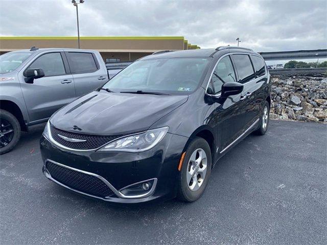 2017 Chrysler Pacifica Vehicle Photo in LANCASTER, PA 17601-0000