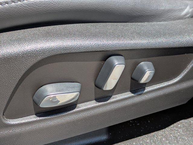 2019 Cadillac XT5 Vehicle Photo in BRUNSWICK, GA 31525-1881