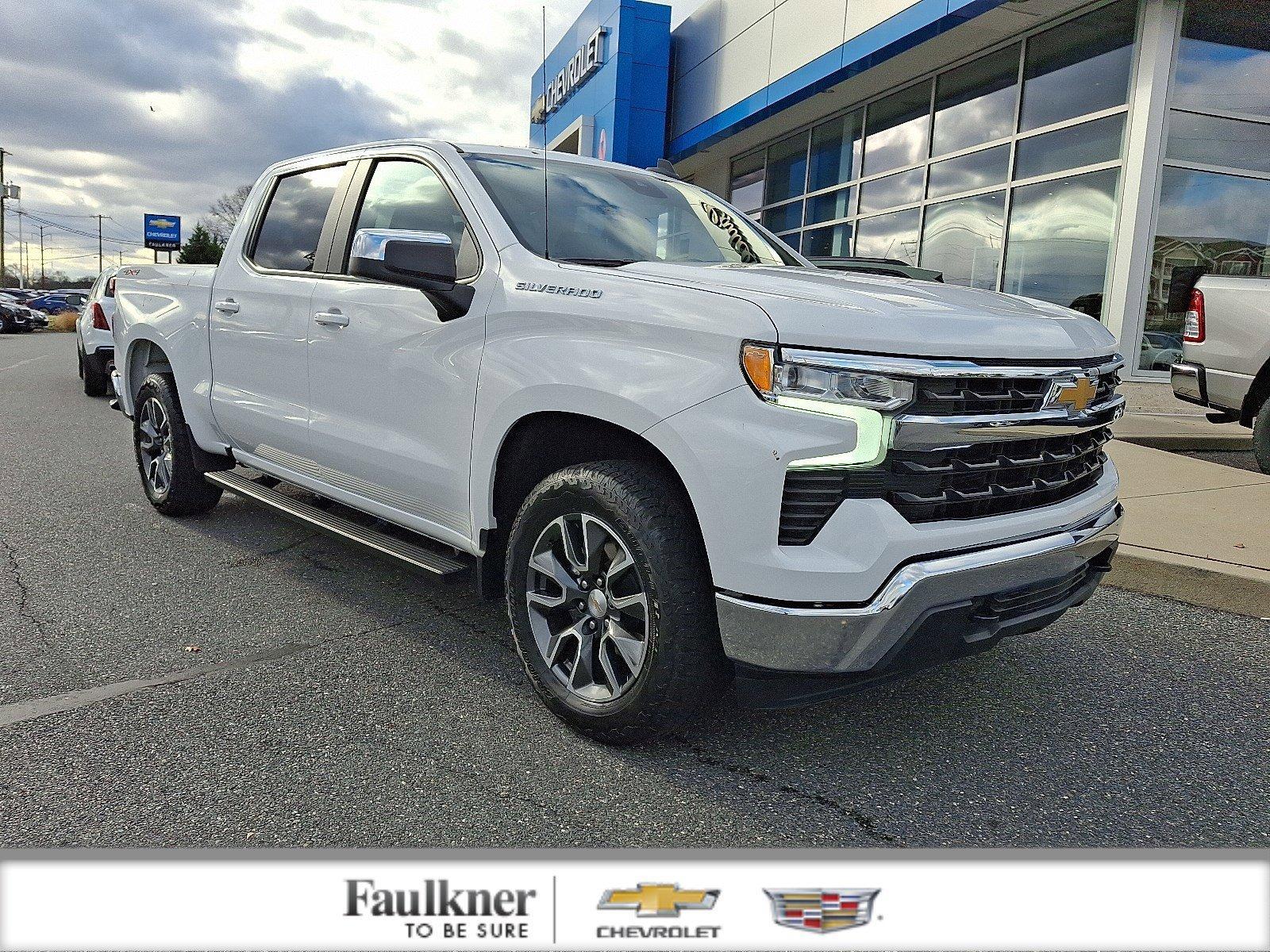 2024 Chevrolet Silverado 1500 LT Crew Cab 4WD