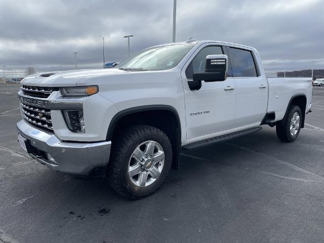 White (Iridescent Pearl Tricoat) 2021 Chevrolet Silverado 3500HD LTZ Crew Cab 4WD Pickup Truck Four-Wheel Drive Automatic