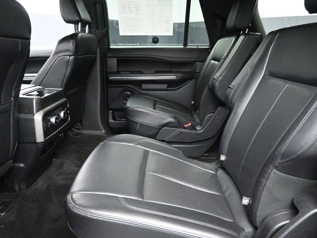 2021 Ford Expedition Max Vehicle Photo in Cedar Rapids, IA 52402