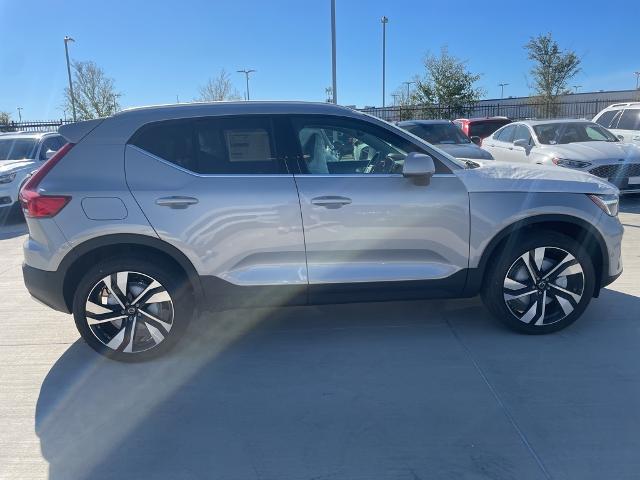2025 Volvo XC40 Vehicle Photo in Grapevine, TX 76051