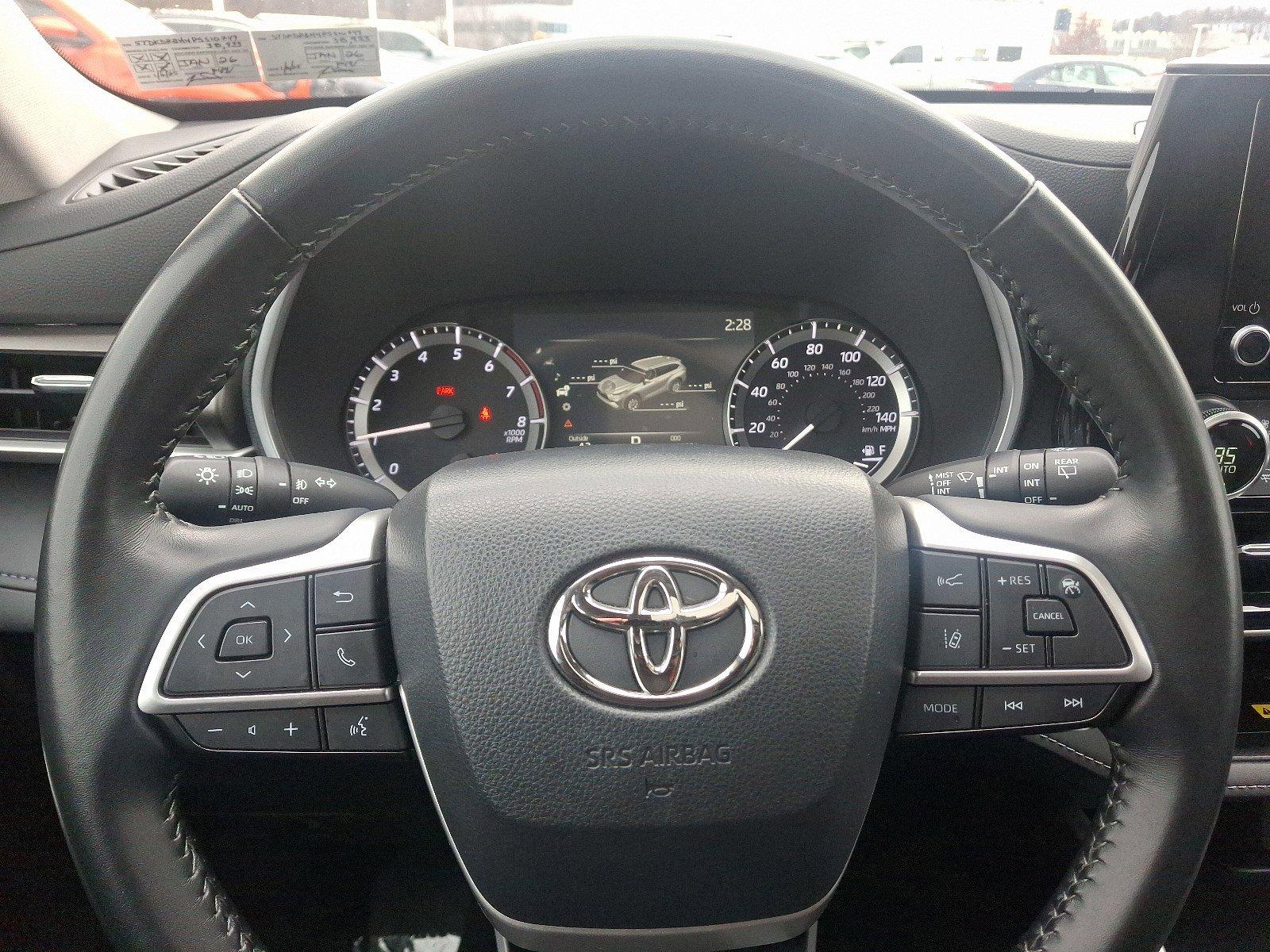 2023 Toyota Highlander Vehicle Photo in Harrisburg, PA 17111
