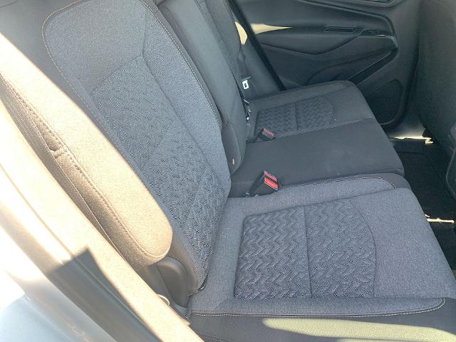 2022 Chevrolet Equinox Vehicle Photo in MOON TOWNSHIP, PA 15108-2571