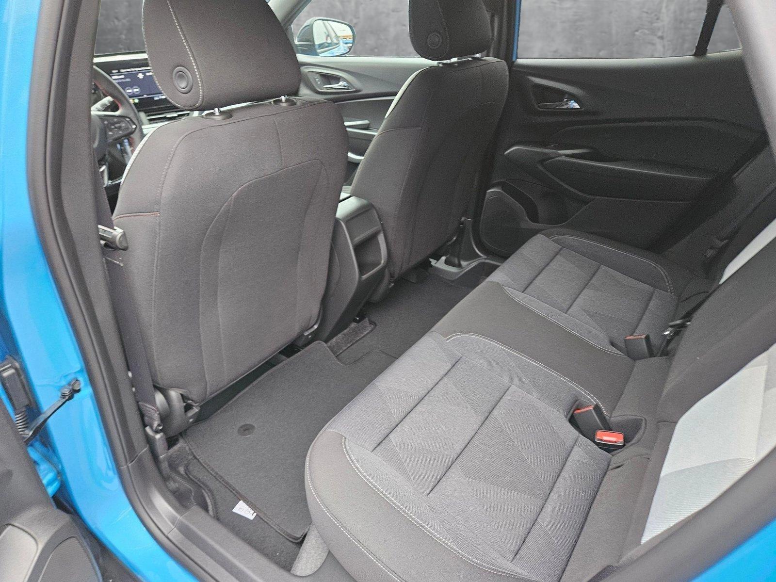 2025 Chevrolet Trax Vehicle Photo in NORTH RICHLAND HILLS, TX 76180-7199
