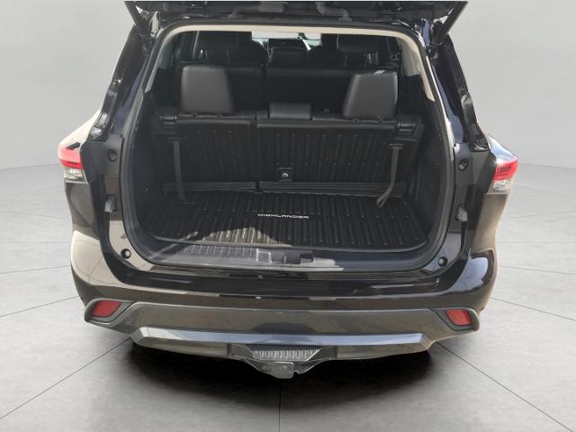 2021 Toyota Highlander Vehicle Photo in GREEN BAY, WI 54303-3330