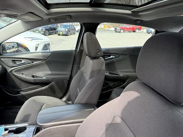 2022 Chevrolet Malibu Vehicle Photo in CHICOPEE, MA 01020-5001