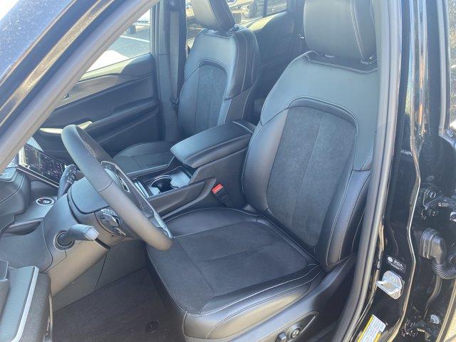 2025 Jeep Grand Cherokee Vehicle Photo in Doylsetown, PA 18901